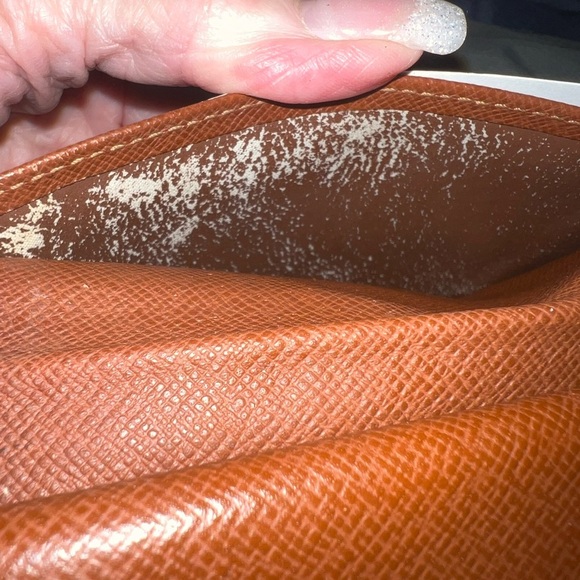 LOUIS VUITTON LV MONOGRAM COATED CANVAS VIENNOIS WALLET - Picture 9 of 16